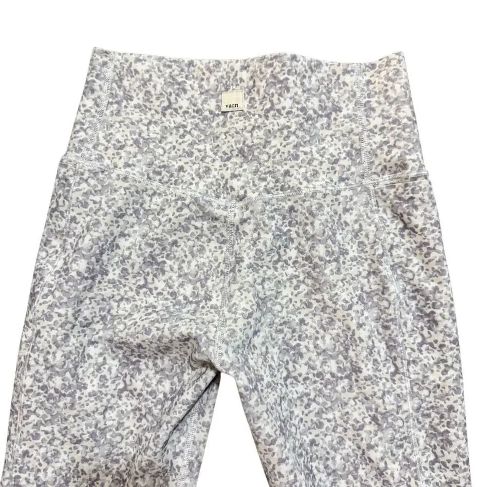 Vuoriāstudio pocket leggings in salt blurred torrent size small